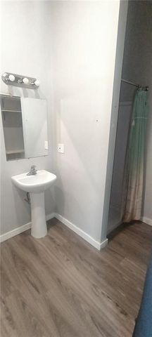 3235 College Avenue, Kansas City, MO 64128