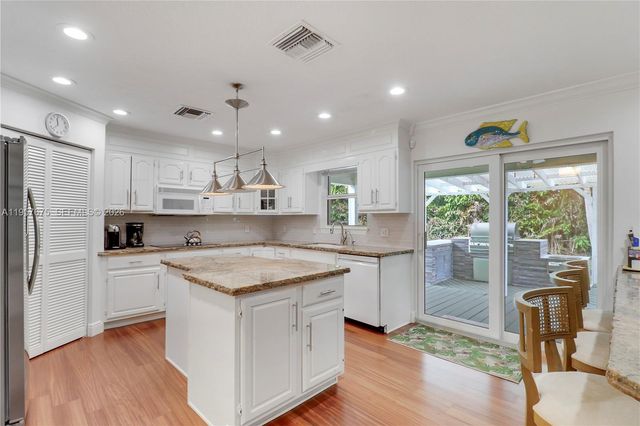 8445 SE Bayberry Terrace, Hobe Sound, FL 33455