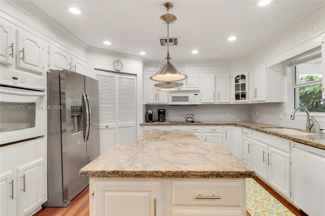 8445 SE Bayberry Terrace, Hobe Sound, FL 33455