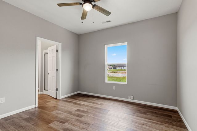 155 W Bluegrass Street, Rogersville, MO 65742