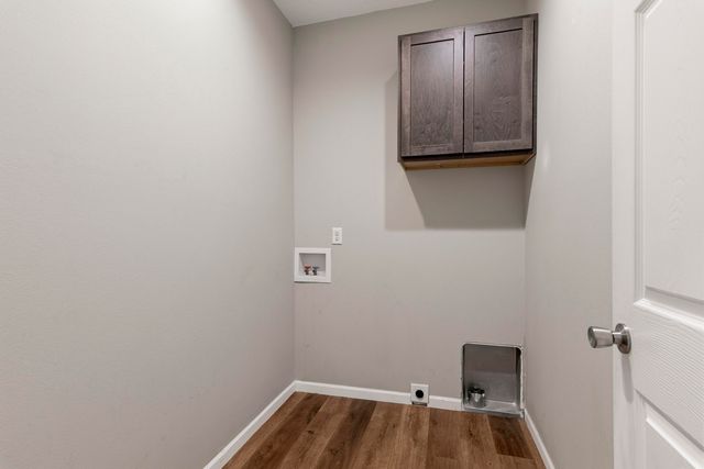 155 W Bluegrass Street, Rogersville, MO 65742
