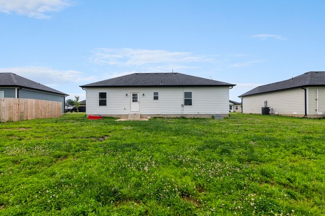 155 W Bluegrass Street, Rogersville, MO 65742