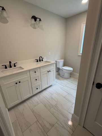 10 Maple Hill Rd, Lakeville, MA 02347