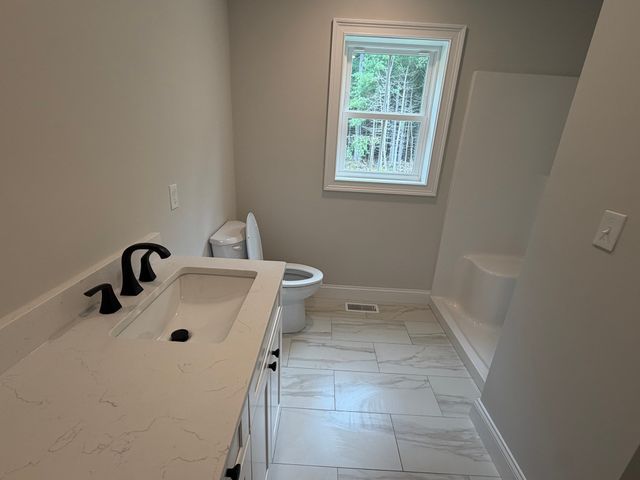 10 Maple Hill Rd, Lakeville, MA 02347