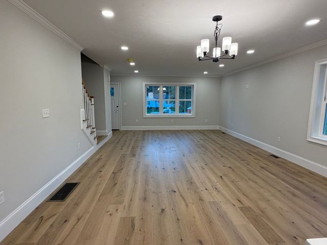 10 Maple Hill Rd, Lakeville, MA 02347