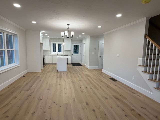 10 Maple Hill Rd, Lakeville, MA 02347