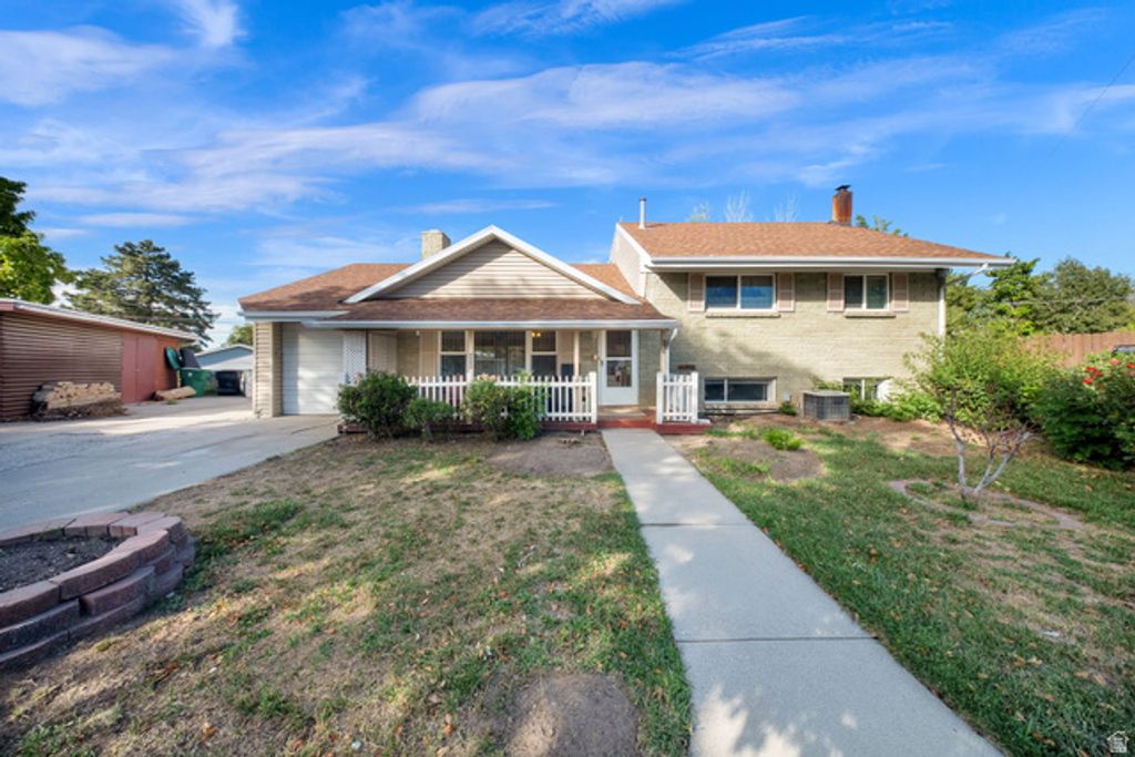 556 W GREENLEAF DR, Murray, UT 84123 — photo 2