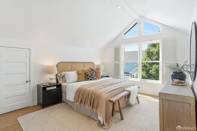 97 Banks Street, San Francisco, CA 94110