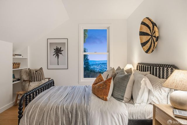 97 Banks Street, San Francisco, CA 94110