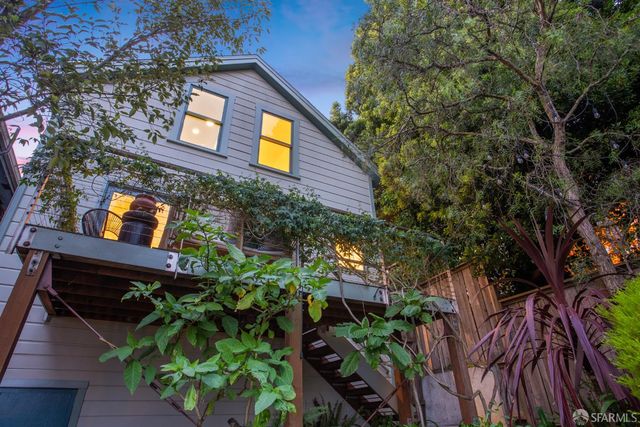 97 Banks Street, San Francisco, CA 94110