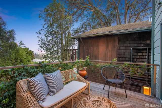 97 Banks Street, San Francisco, CA 94110