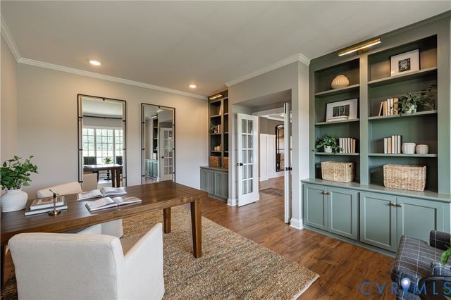 8355 Mount Eagle Rd, Hanover, VA 23005