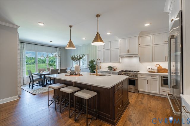 8355 Mount Eagle Rd, Hanover, VA 23005