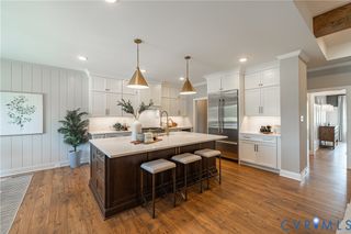 8355 Mount Eagle Rd, Hanover, VA 23005