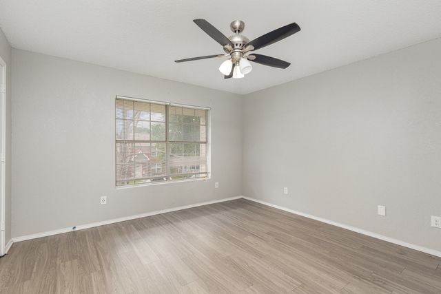 912 Brae Loch Drive, Dallas, TX 75217