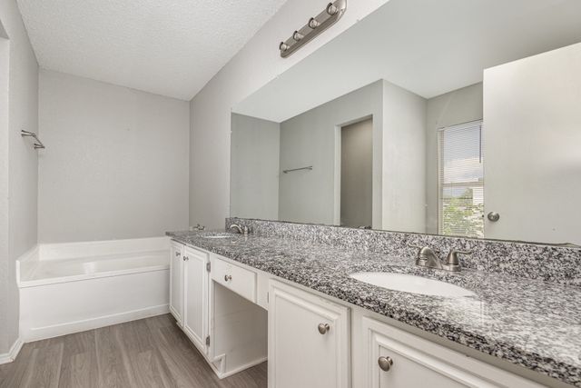 912 Brae Loch Drive, Dallas, TX 75217