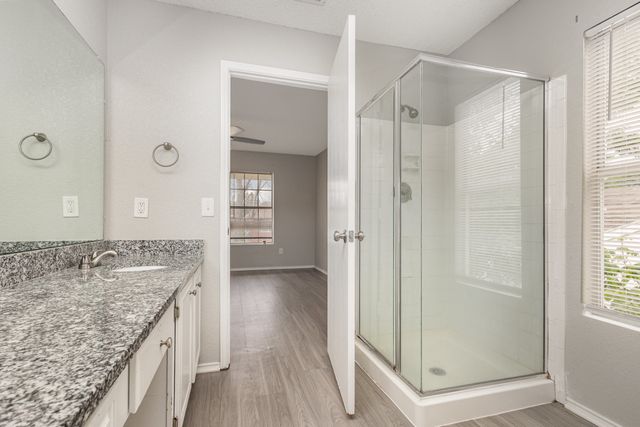 912 Brae Loch Drive, Dallas, TX 75217