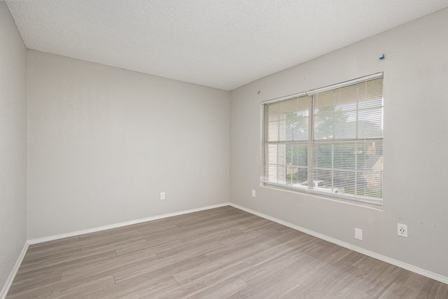 912 Brae Loch Drive, Dallas, TX 75217