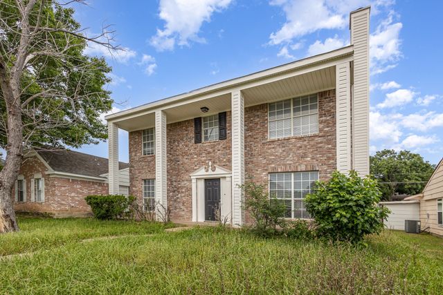 912 Brae Loch Drive, Dallas, TX 75217