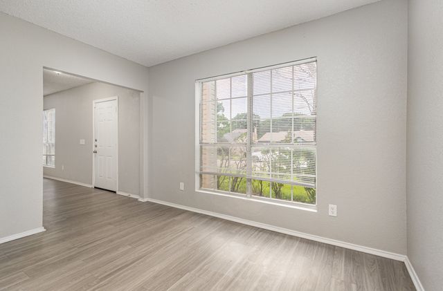 912 Brae Loch Drive, Dallas, TX 75217