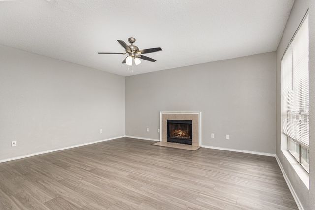 912 Brae Loch Drive, Dallas, TX 75217