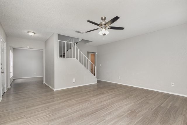 912 Brae Loch Drive, Dallas, TX 75217