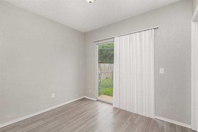 912 Brae Loch Drive, Dallas, TX 75217