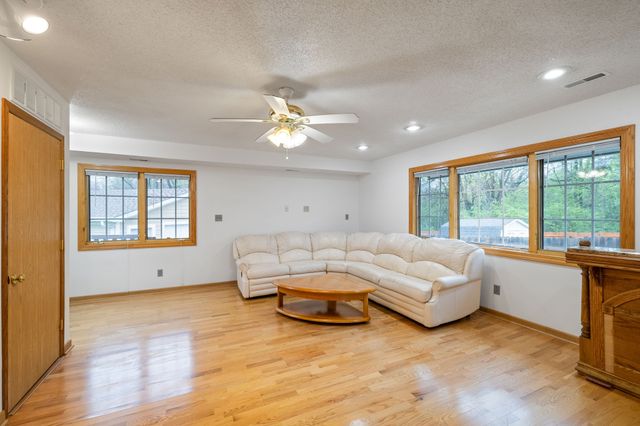 3248 SE 22nd Court, Des Moines, IA 50320