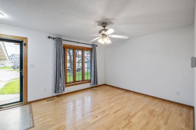 3248 SE 22nd Court, Des Moines, IA 50320