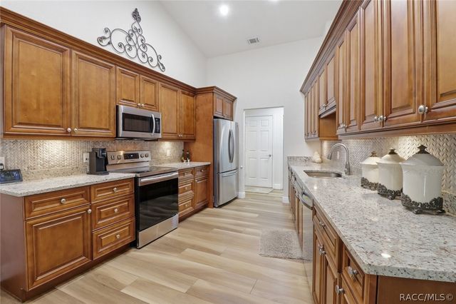 12 Floribunda Court, Homosassa, FL 34446