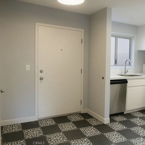 6675 Mission Gorge Road A114, San Diego, CA 92120