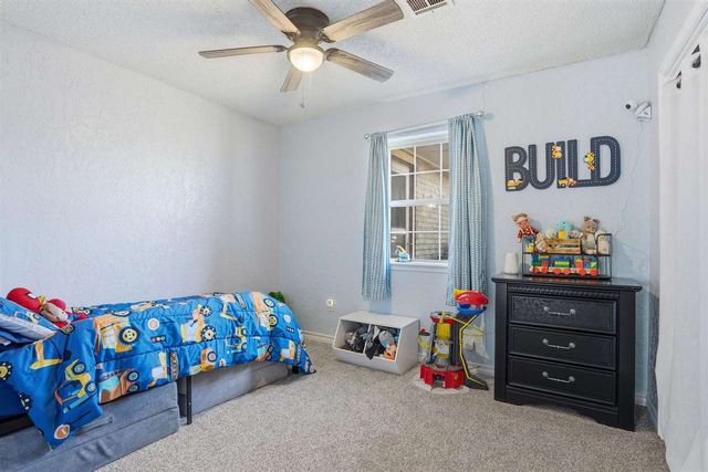 6125 SW Park Pl, Lawton, OK 73505