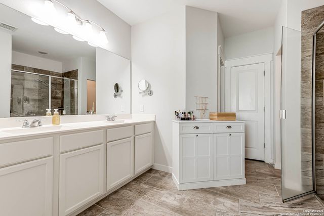 5230 Nature Path, Marion, TX 78124