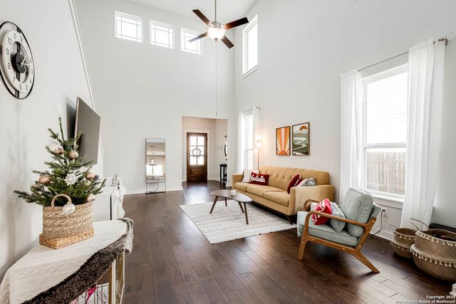 5230 Nature Path, Marion, TX 78124