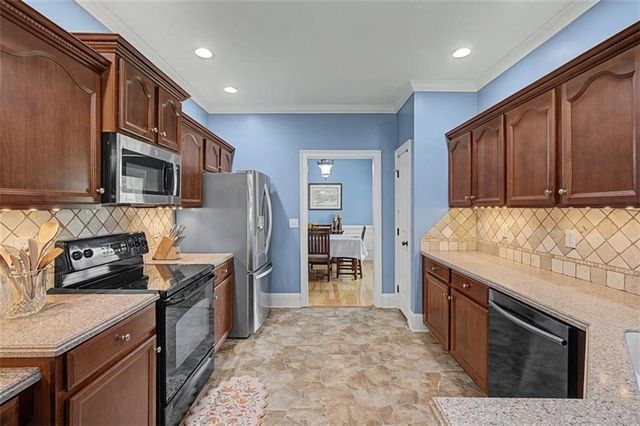 118 Oscar Way, Dallas, GA 30132
