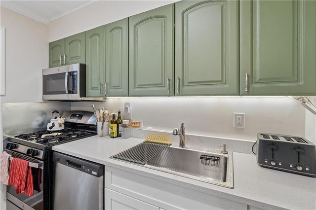 115 Biscayne Drive NW F6, Atlanta, GA 30309