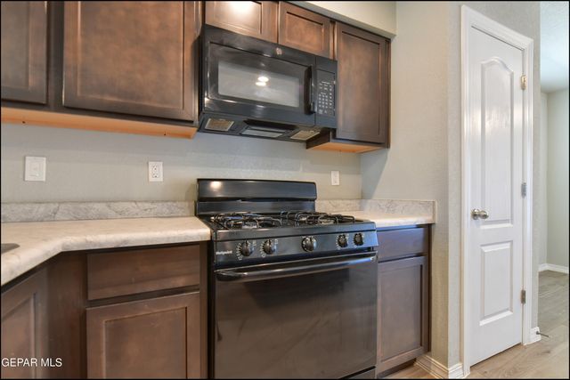 14557 Faxon Yucca, Horizon City, TX 79928