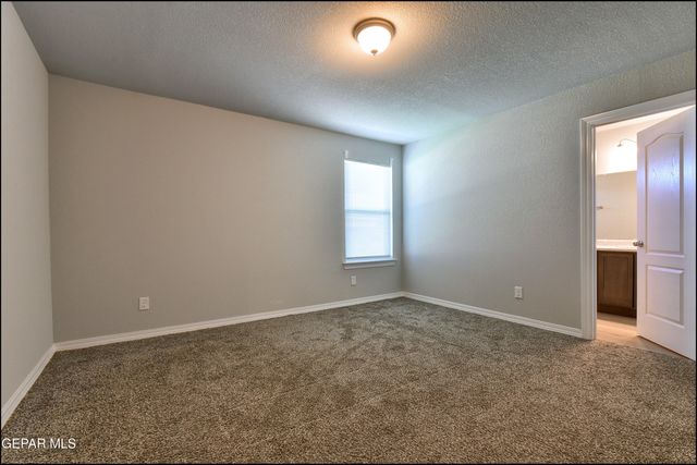 14557 Faxon Yucca, Horizon City, TX 79928