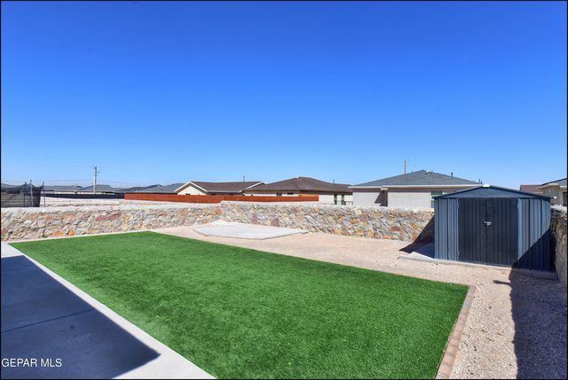 14557 Faxon Yucca, Horizon City, TX 79928