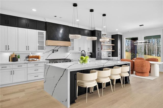 3245 Smithtown Road, Suwanee, GA 30024