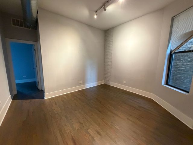 1722 W 21st Street 2F, Chicago, IL 60608