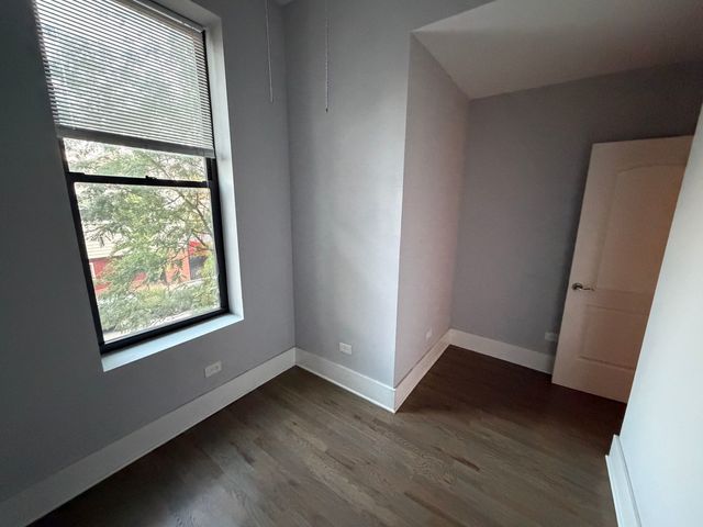 1722 W 21st Street 2F, Chicago, IL 60608