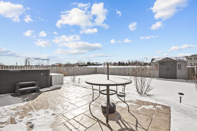 1595 Bayberry Lane, Pingree Grove, IL 60140