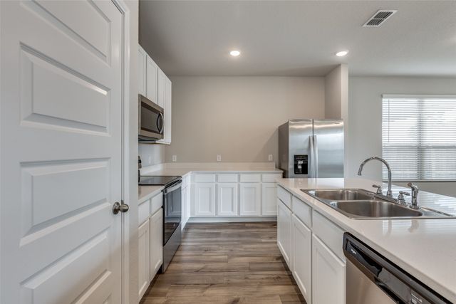 7916 Gangway Drive, Fort Worth, TX 76179