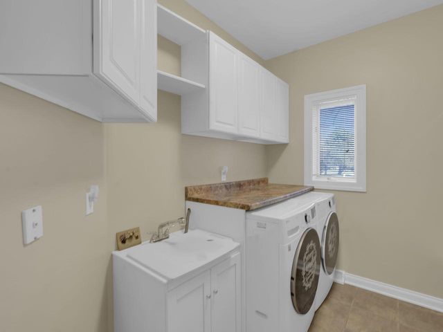 9223 W Wyndham Hills COURT, Franklin, WI 53132
