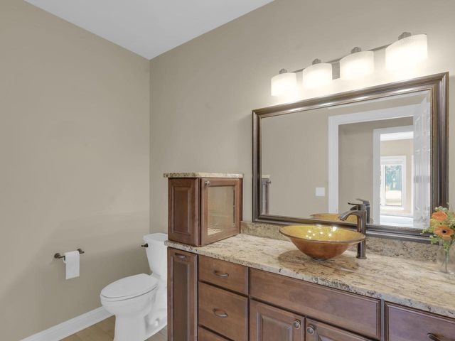 9223 W Wyndham Hills COURT, Franklin, WI 53132