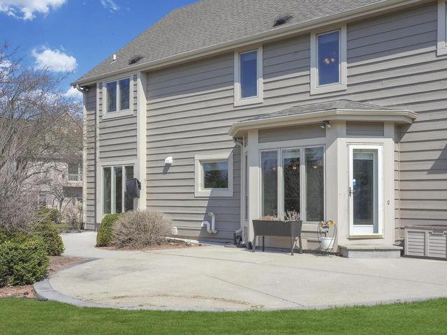9223 W Wyndham Hills COURT, Franklin, WI 53132