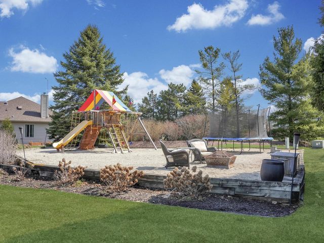 9223 W Wyndham Hills COURT, Franklin, WI 53132