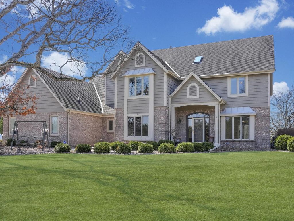 9223 W Wyndham Hills COURT, Franklin, WI 53132