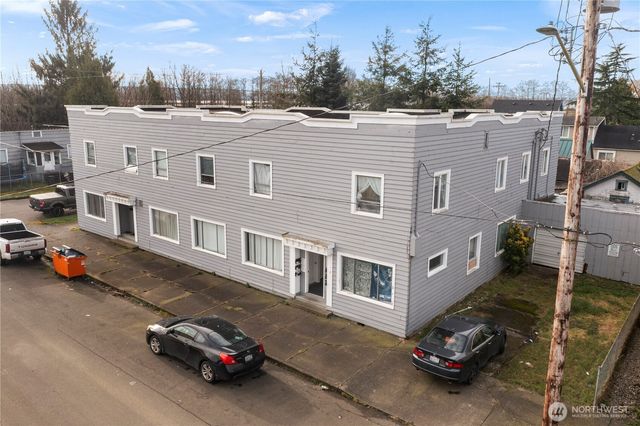1020 J Street, Hoquiam, WA 98550